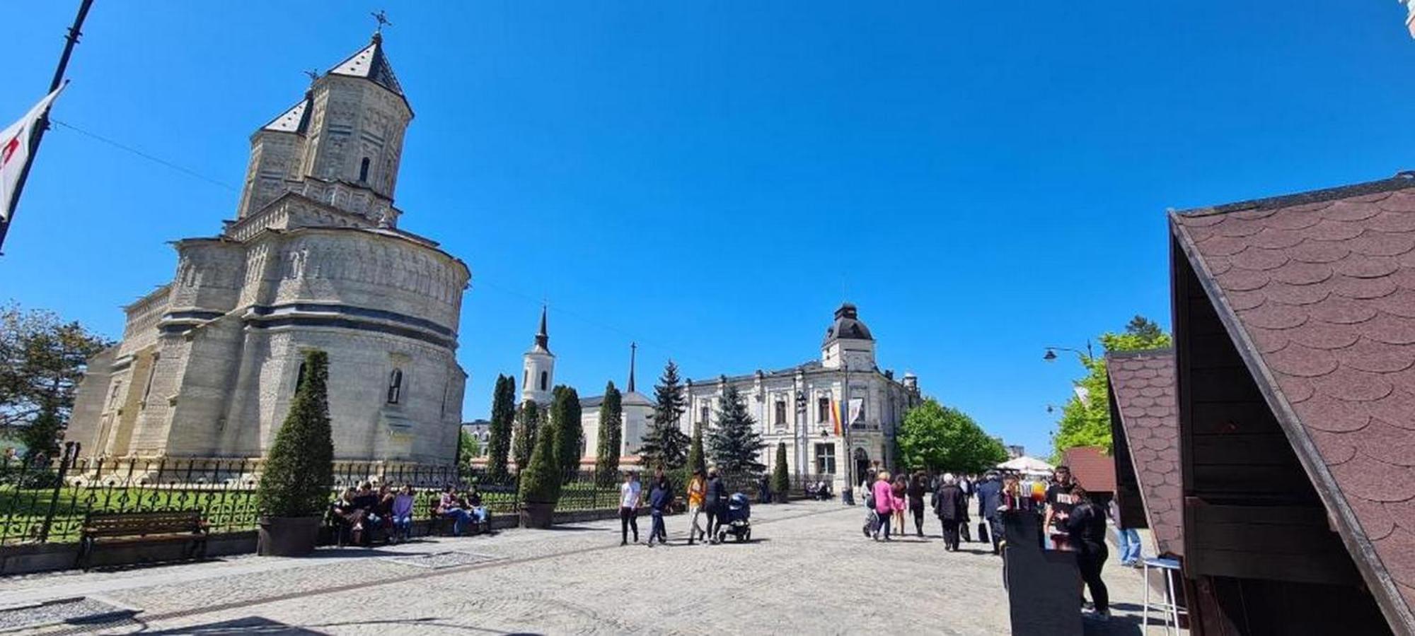 Exodus - Iasi City Center Luaran gambar